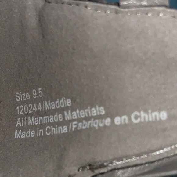 NWOT Maurices Maddie Strappy Cutout Ankle Booties - Taupe - Size 9.5 - Picture 7 of 7